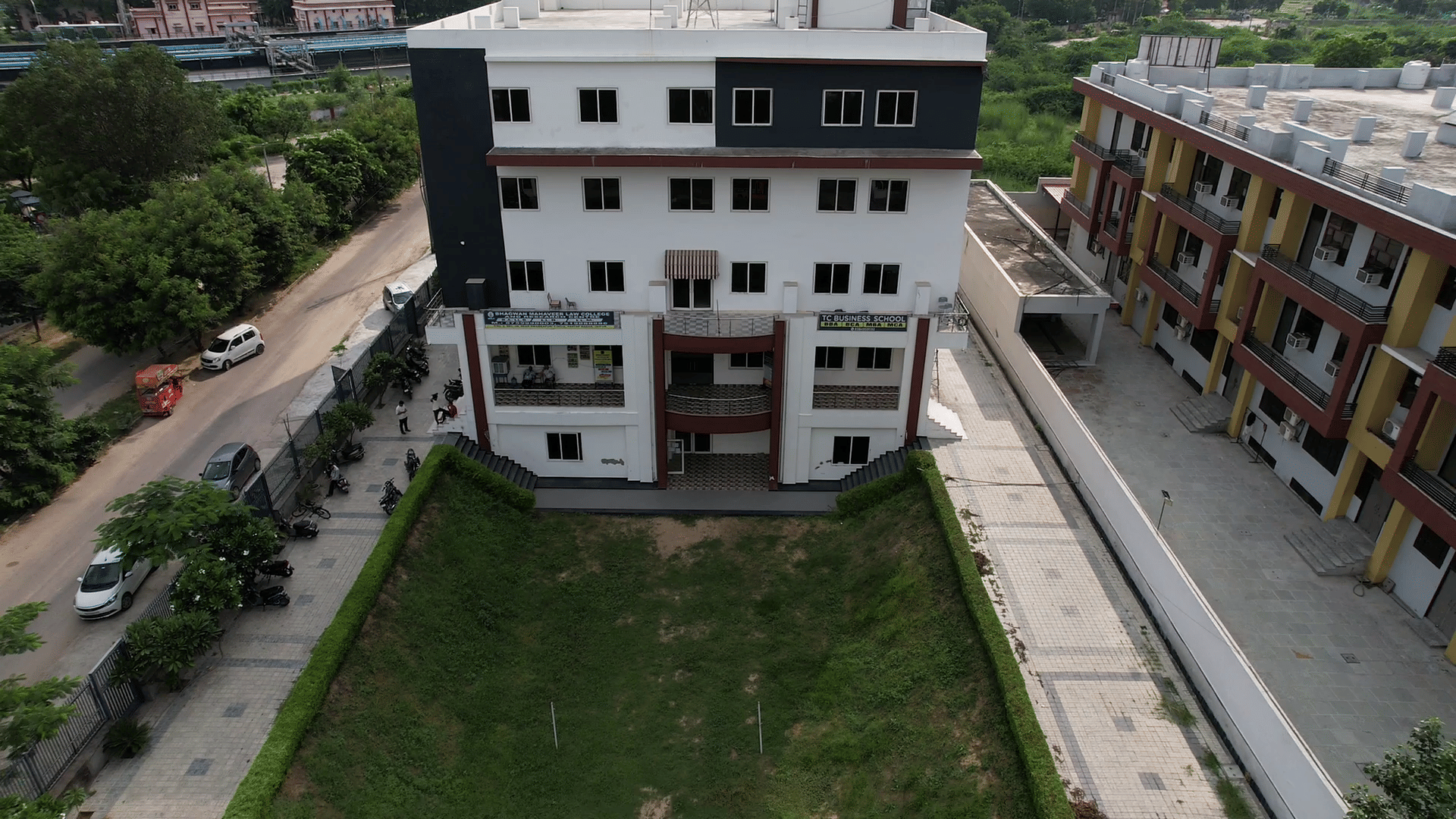 TCBS College Campus photo 1